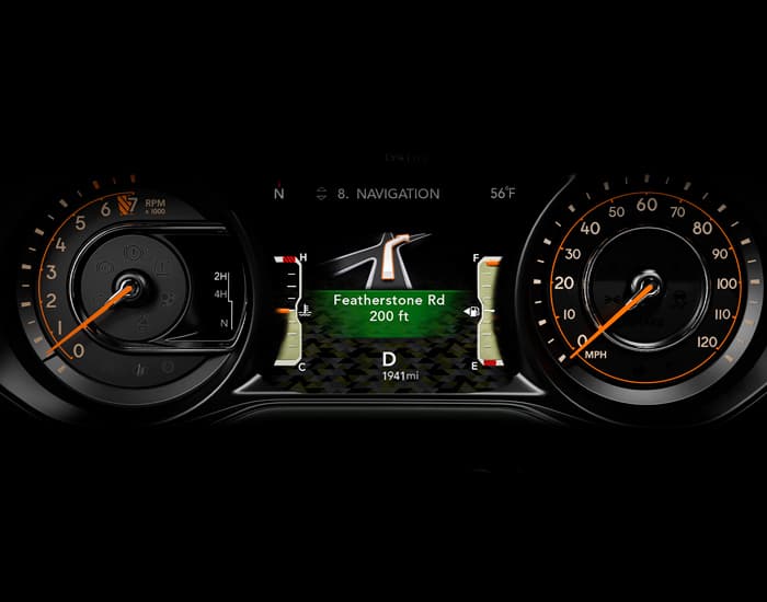 Jeep Wrangler, цифровий екран на панелі приладів