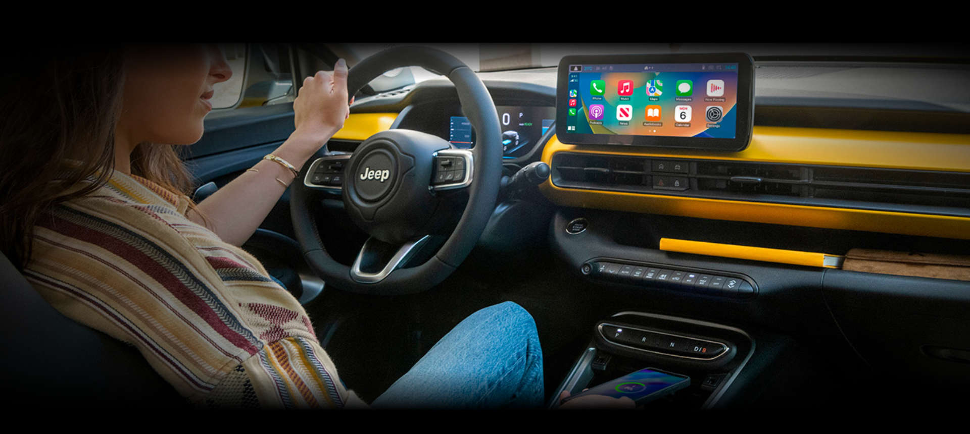 Jeep Avenger, інформаційно-розважальна й навігаційна система Uconnect® 5