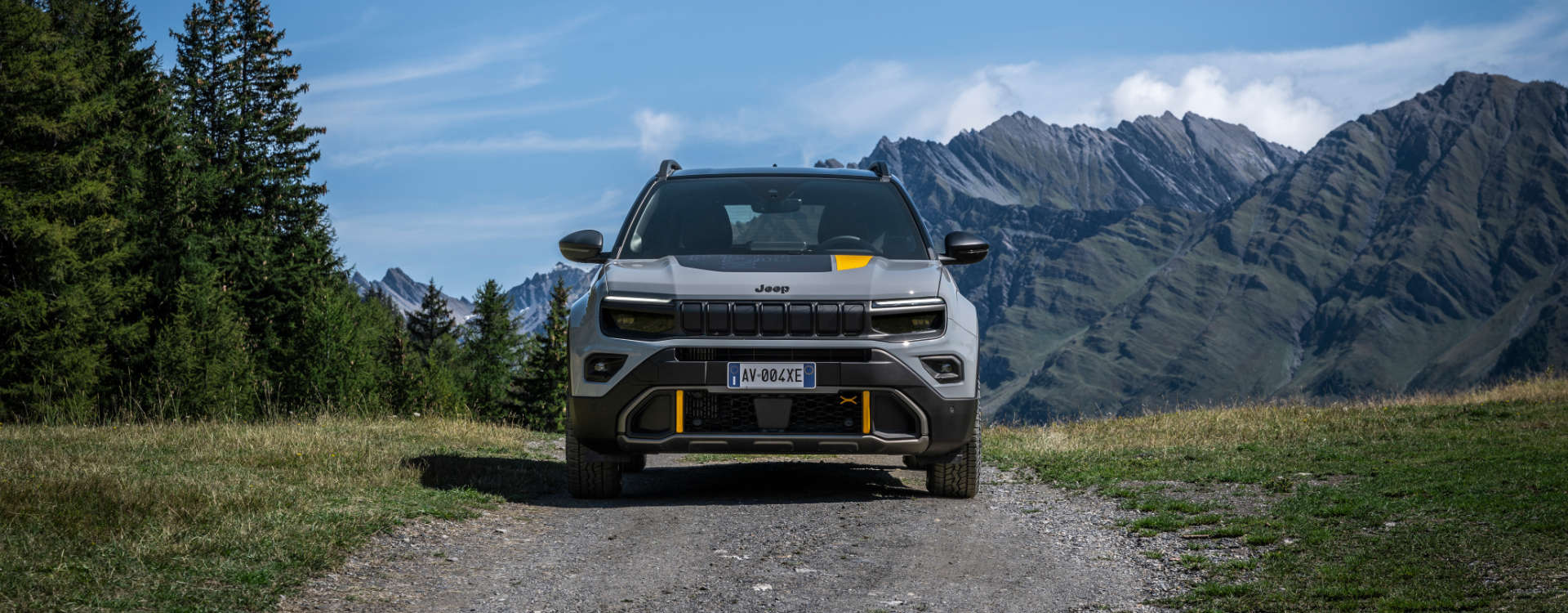 Jeep Avenger 4xe The North Face, вигляд спереду