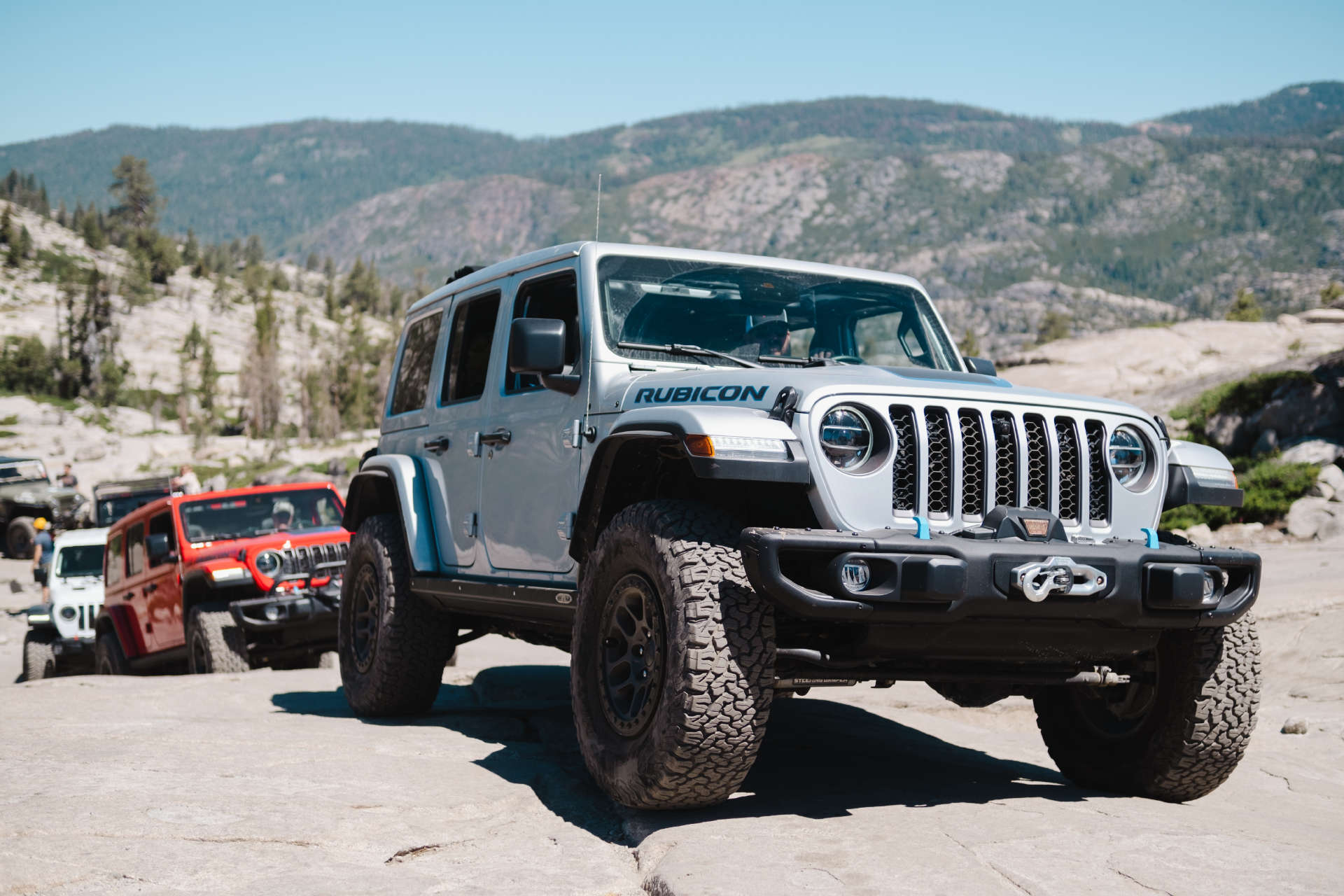 Jeep та фанати бренду відзначають 70-річчя підкорення легендарного пригодницького шляху Rubicon Trail