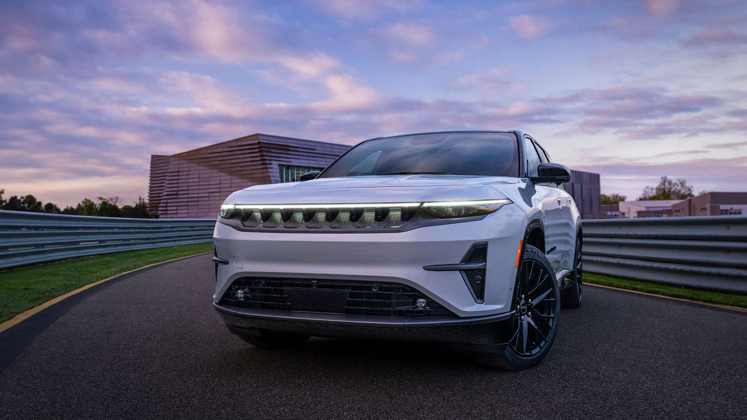 Презентація Нового Jeep Wagoneer S — перший повністю 100% електричний преміальний SUV від Jeep