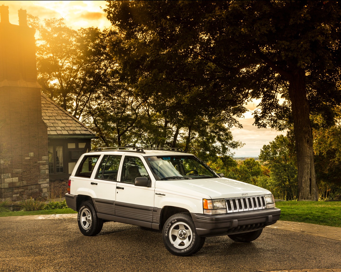 Автомобілі Jeep в Україні | Модельний ряд, ціни, сервіс | Jeep в Україні